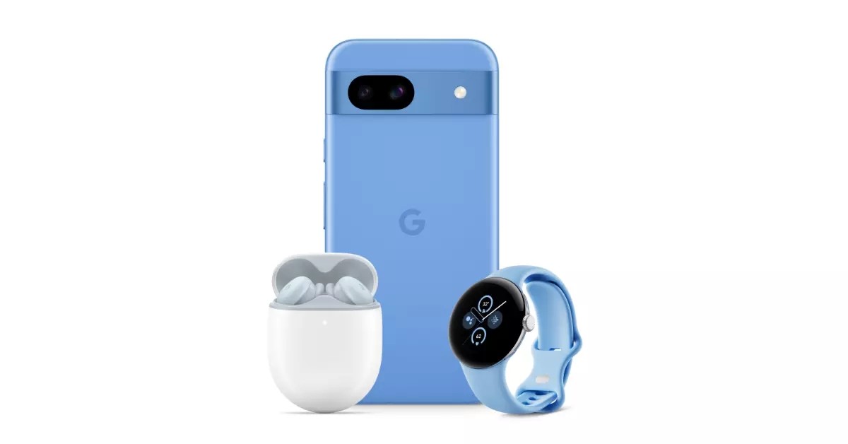 Google Pixel Familie Blau mit Pixel Buds und Watch