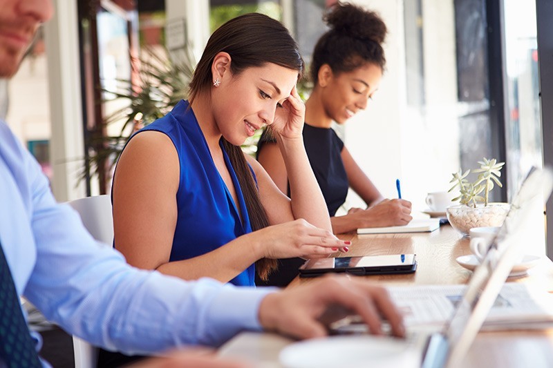 Ein Vertrag für alle Ihre Anforderungen. Ein Vertrag für alle Ihre Anforderungen.