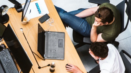 Azure Immersion Workshop: Data Modernisation IT developers working on Azure app